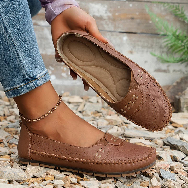 Montarello Women's Knit Slip-On Loafers Stitch Detail
