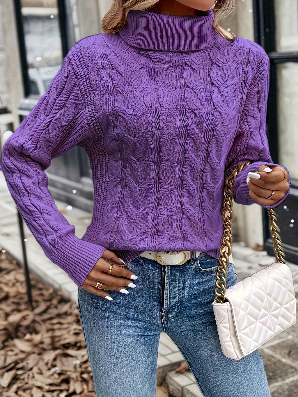 Women's Cable-Knit Turtleneck Sweater with Long Sleeves