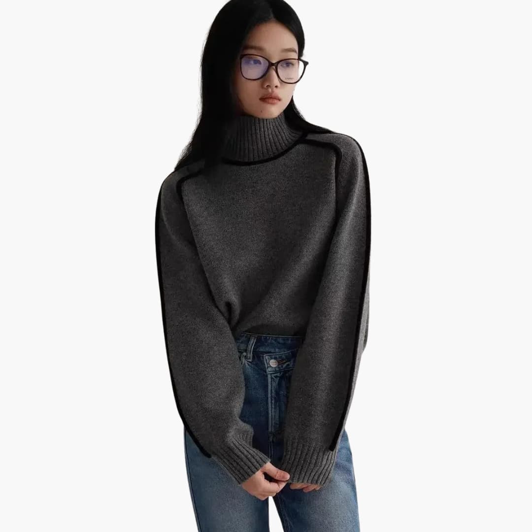 Women’s Turtleneck Sweater with Long Sleeves and Cosy