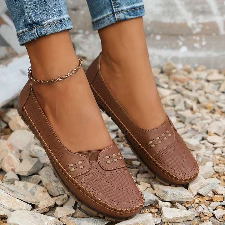 Montarello Women's Knit Slip-On Loafers Stitch Detail