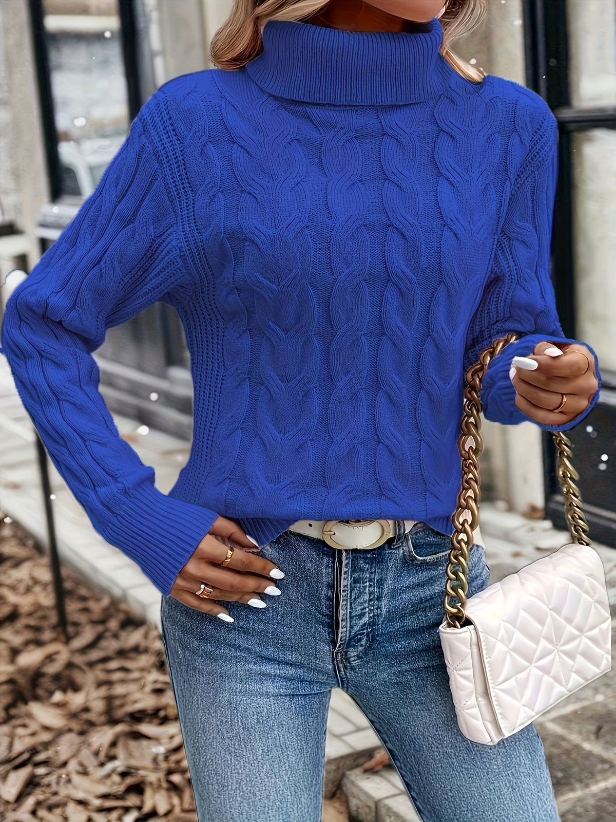 Women's Cable-Knit Turtleneck Sweater with Long Sleeves
