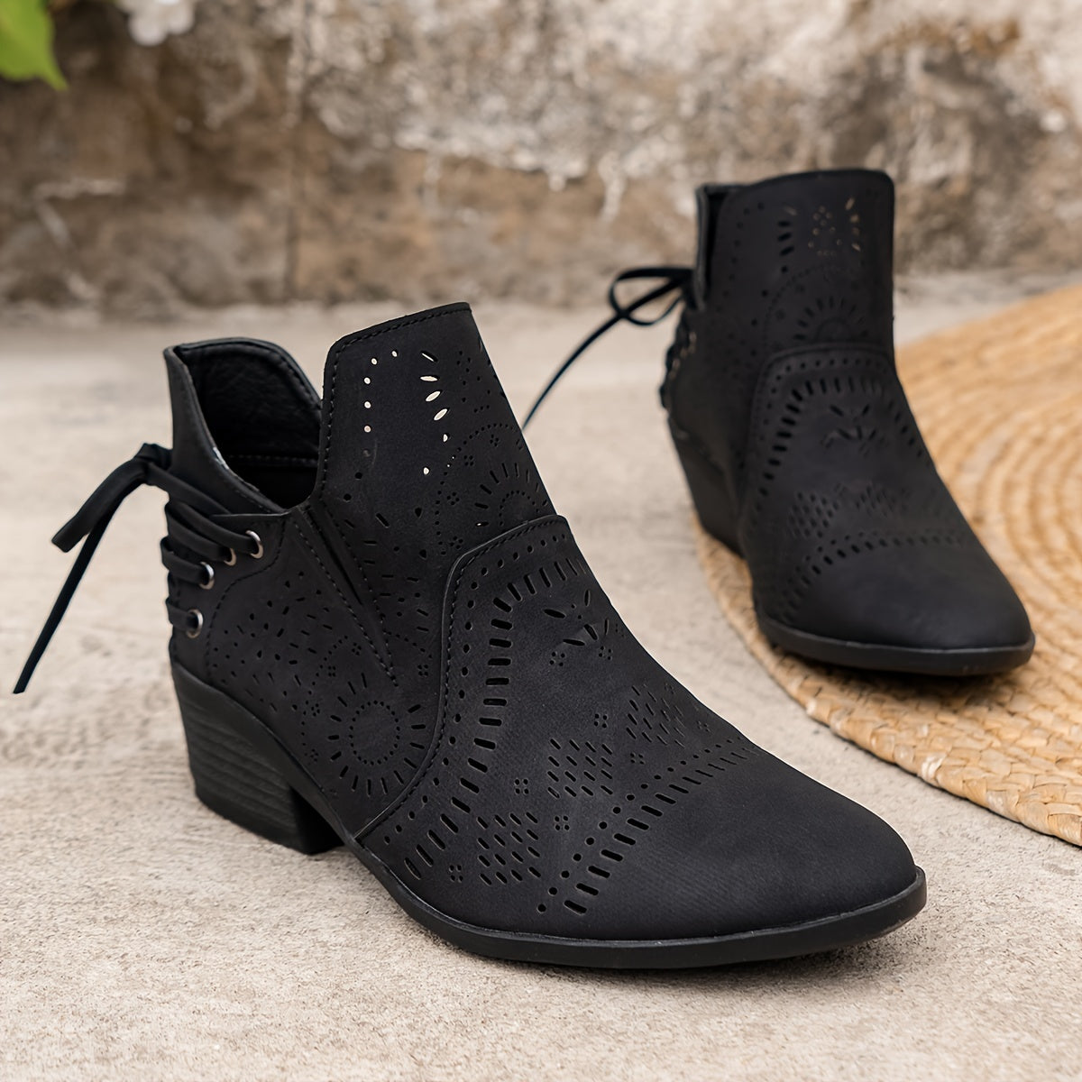 Women's Cutout Ankle Boots Pointed Toe Block Heel