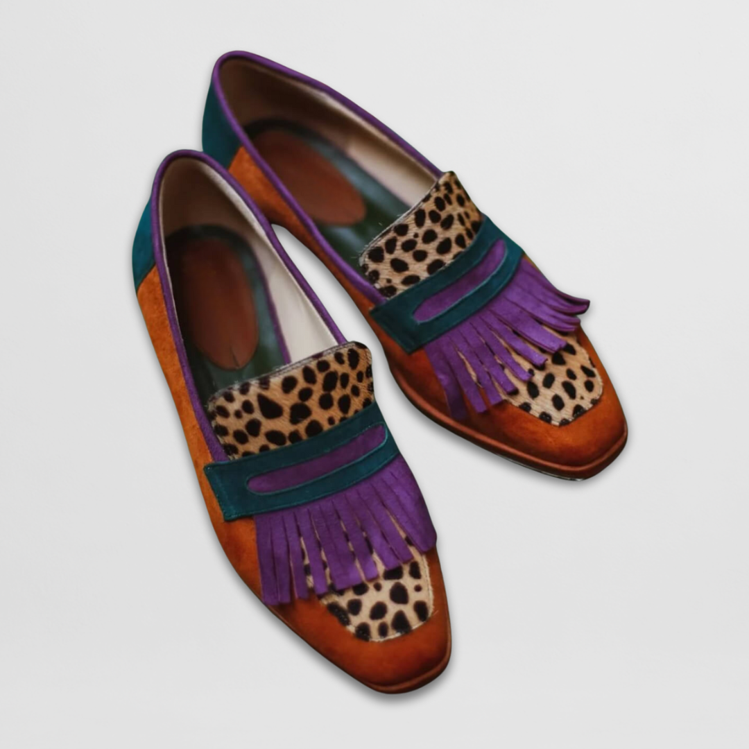 Women's Leather Loafers with Elegant Silhouette and Cushioned Insole