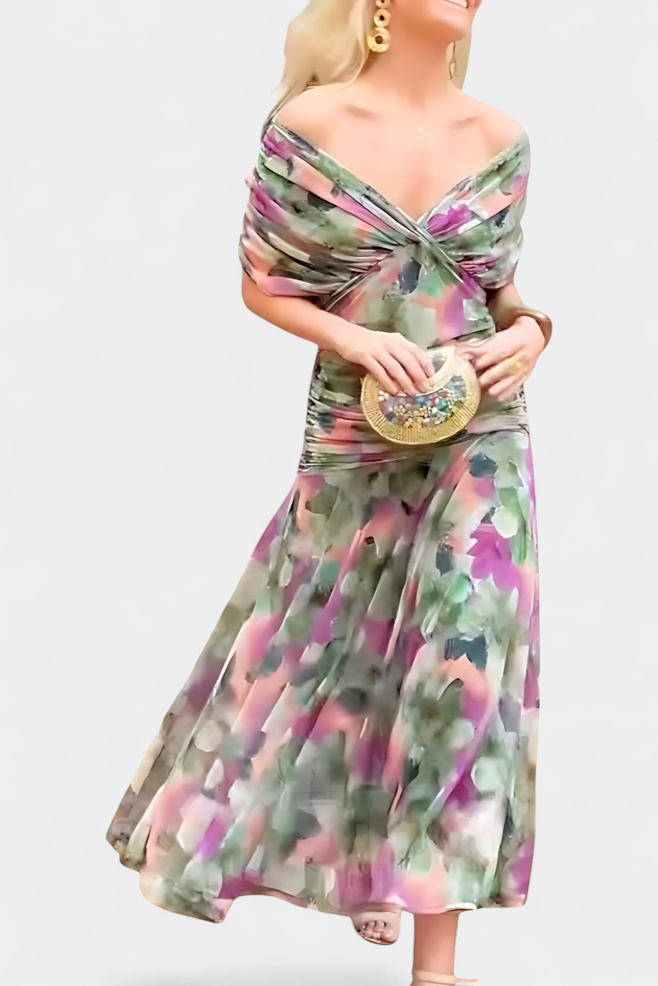 Women's Elegant Dress with V-Neckline and Pleated Waist