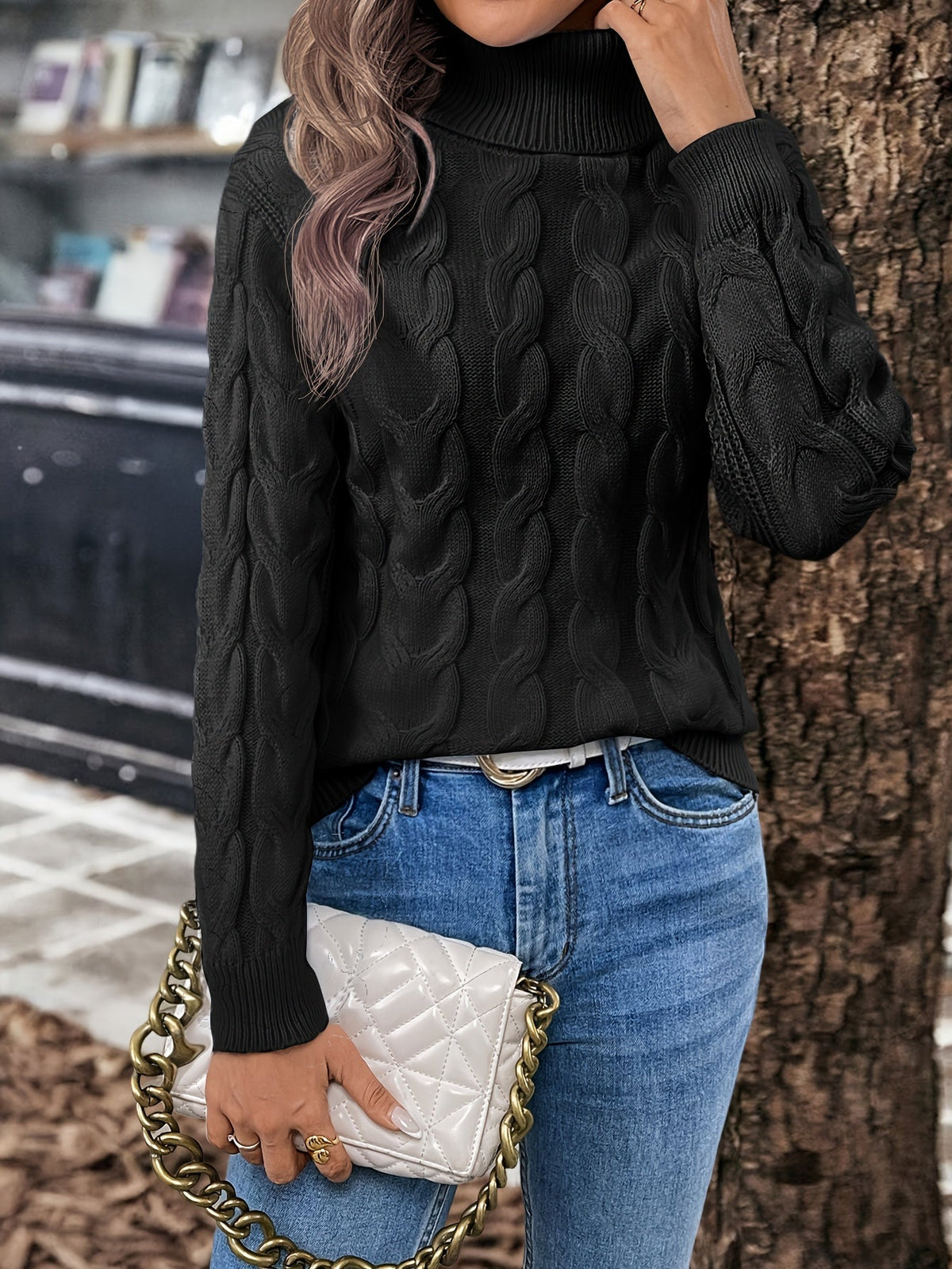 Women's Cable-Knit Turtleneck Sweater with Long Sleeves