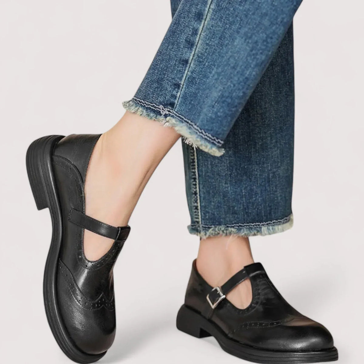 Women's Orthopedic Mary Jane Shoes with Supportive Design and Classic Silhouette