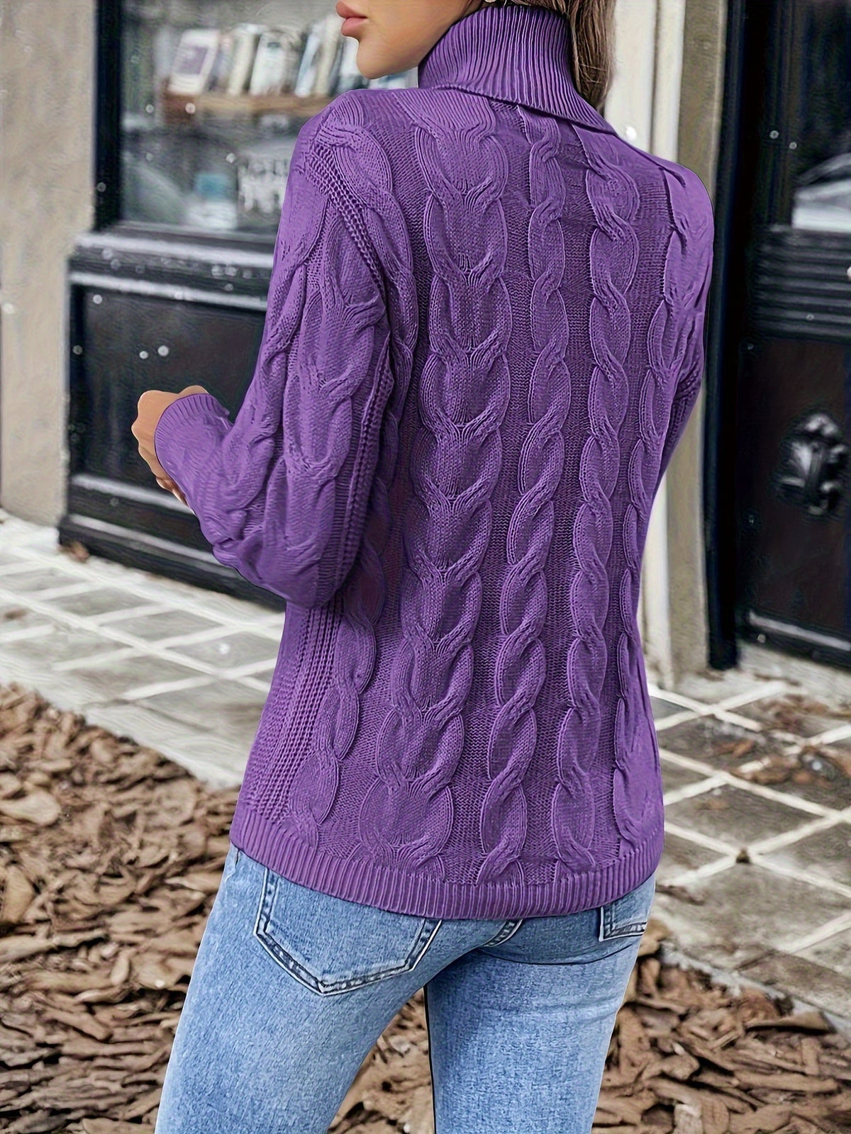 Women's Cable-Knit Turtleneck Sweater with Long Sleeves