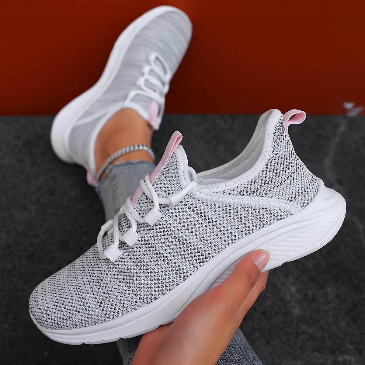 Ultra-lightweight breathable comfort sneakers
