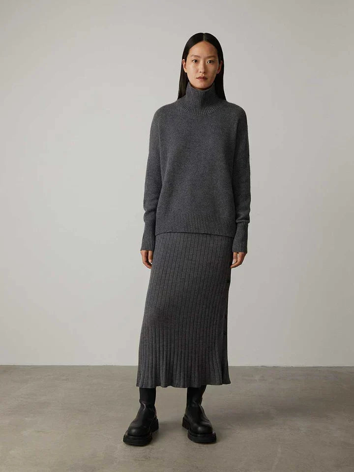 Women's Turtleneck Sweater Relaxed Fit Long Sleeve