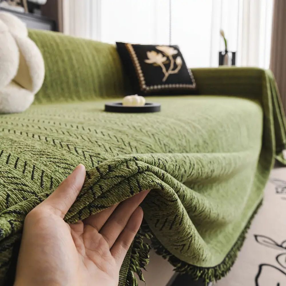 Chic Fringed Herringbone Throw Blanket for Living Room Decor