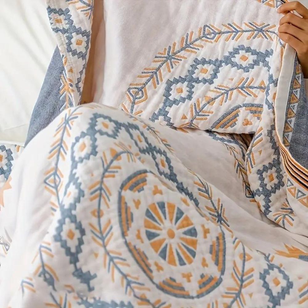Cozy Bohemian Blanket for Ultimate Relaxation and Sleep