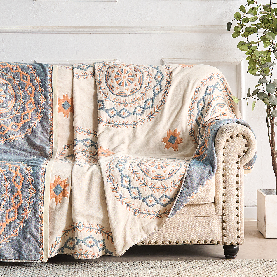 Cozy Bohemian Blanket for Ultimate Relaxation and Sleep