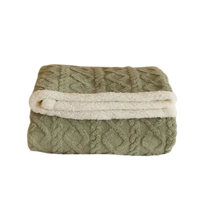Cozy Thick Lambswool Blanket – Perfect for Winter Evenings