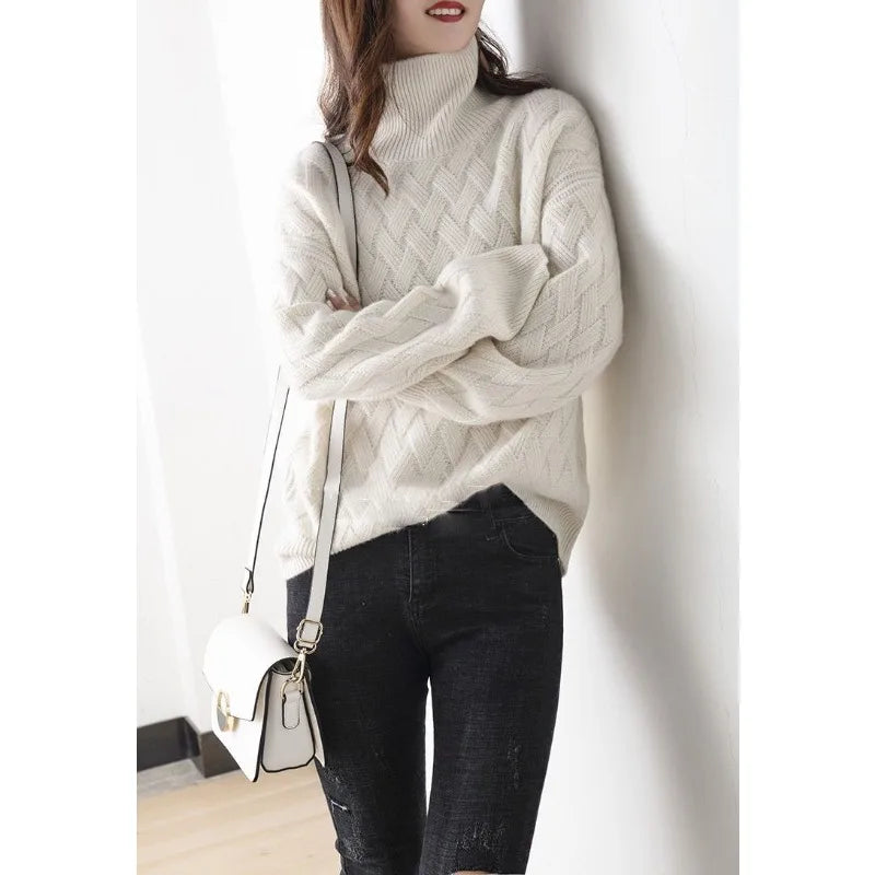 Women's Cable-Knit Turtleneck Sweater with Relaxed Fit