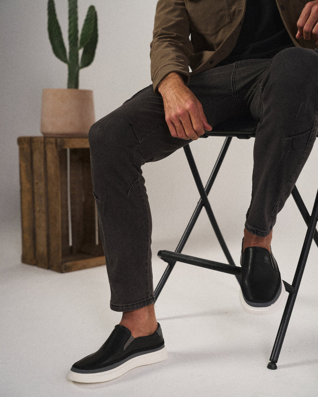 MODERN SLIP-ON SHOES FOR MEN