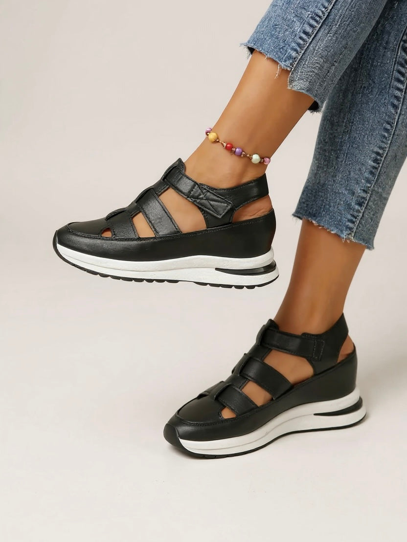 Women's Sport Sandals with Cushioned Platform and Adjustable Straps