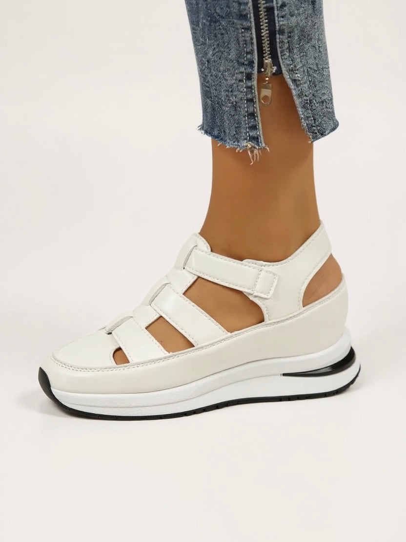 Women's Sport Sandals with Cushioned Platform and Adjustable Straps