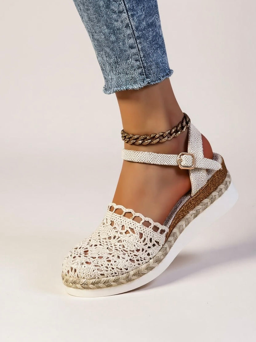 Women's Platform Sandals with Crochet Detailing and Cushioned Sole