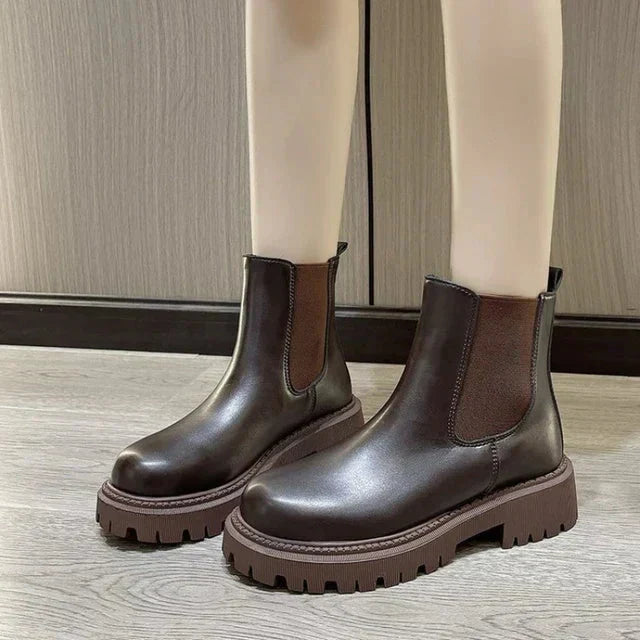 Women's Chelsea Boots with Platform Sole and Elastic Goring