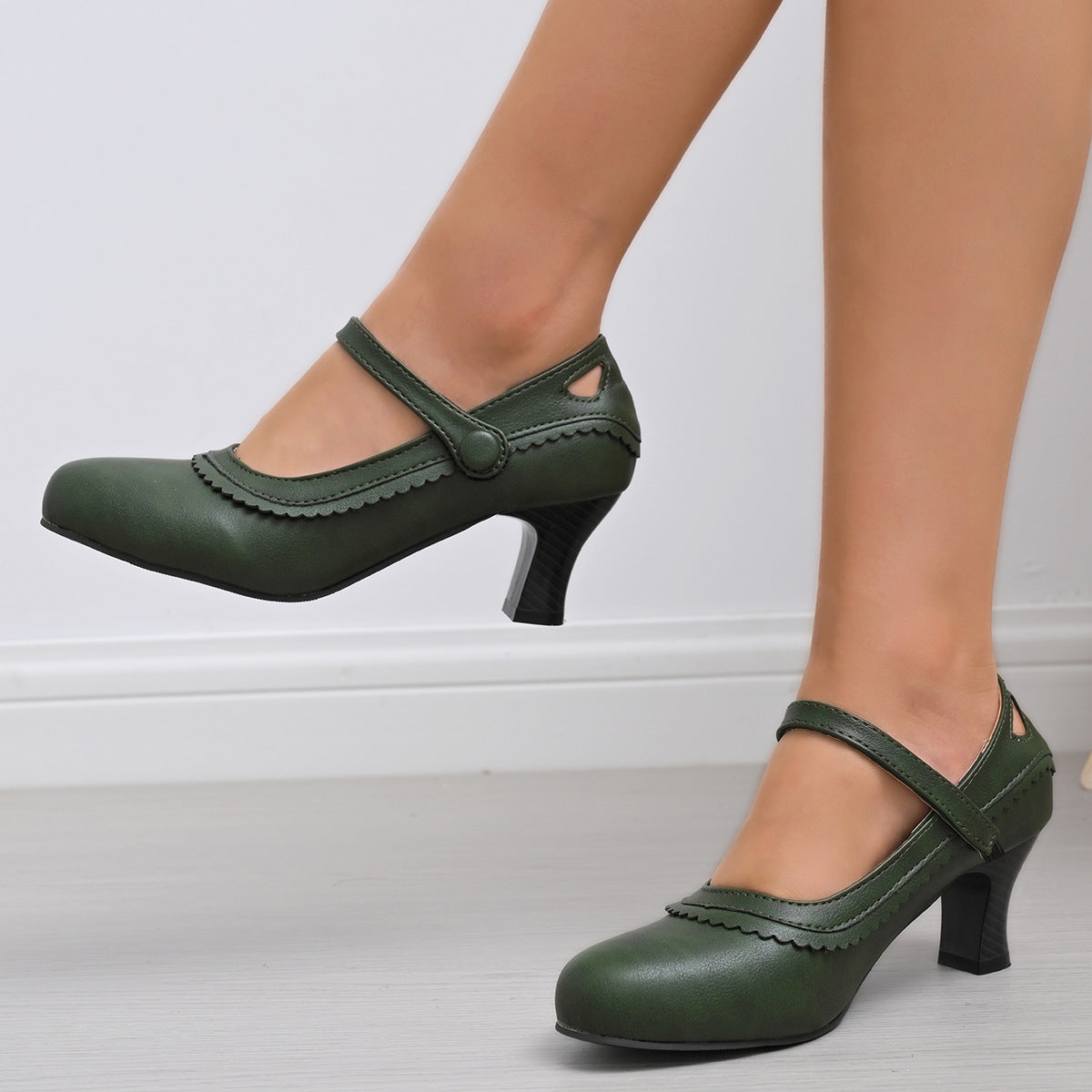 Women's Mary Jane Heels with Decorative Strap