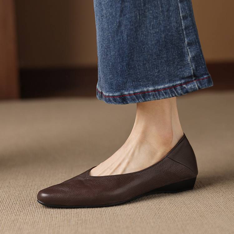Darsi Genuine Leather Flats