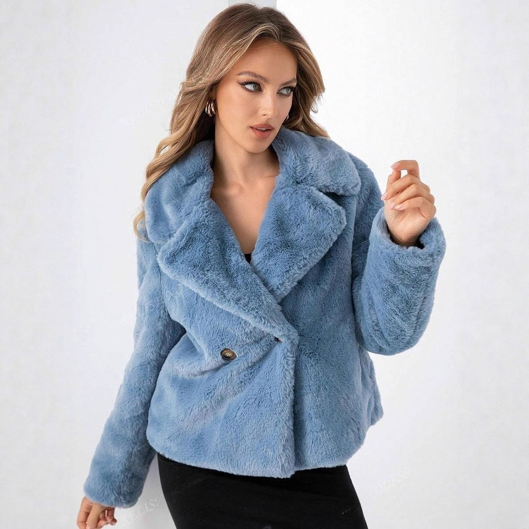 Women's Teddy Jacket with Wide Collar and Button Front