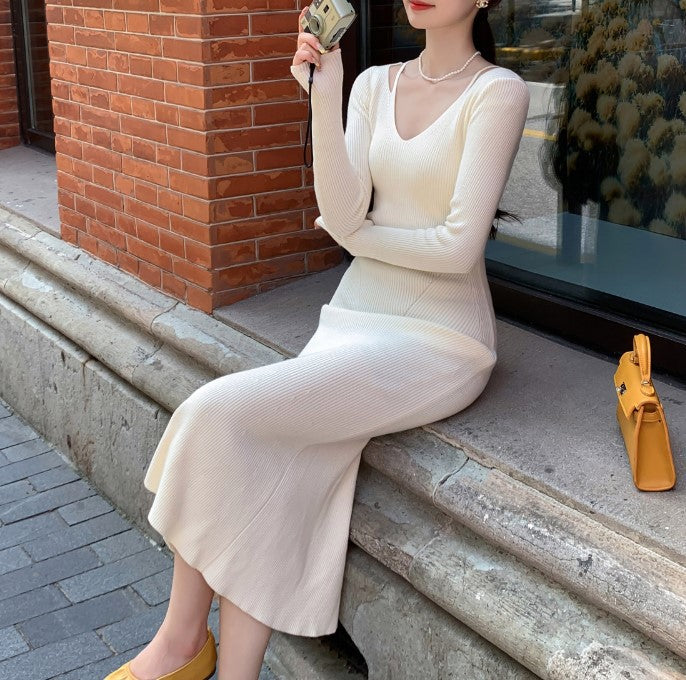 Women's Ribbed V-Neck Midi Dress with Long Sleeves