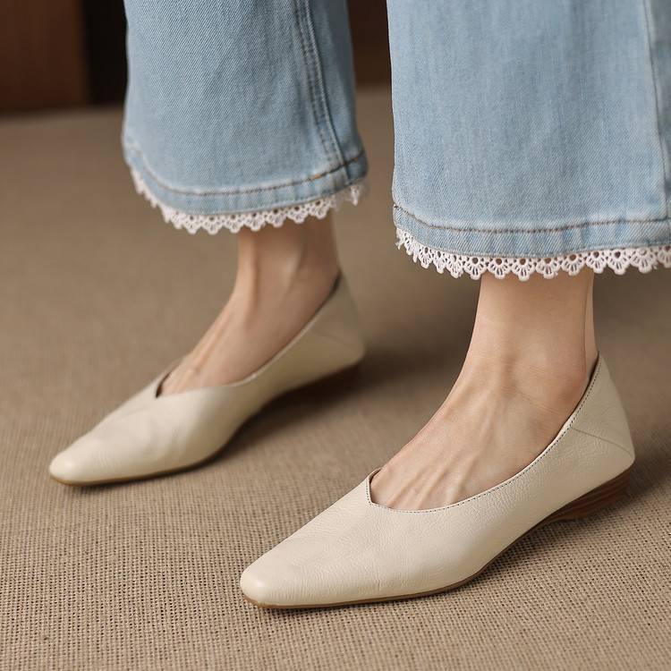 Darsi Genuine Leather Flats