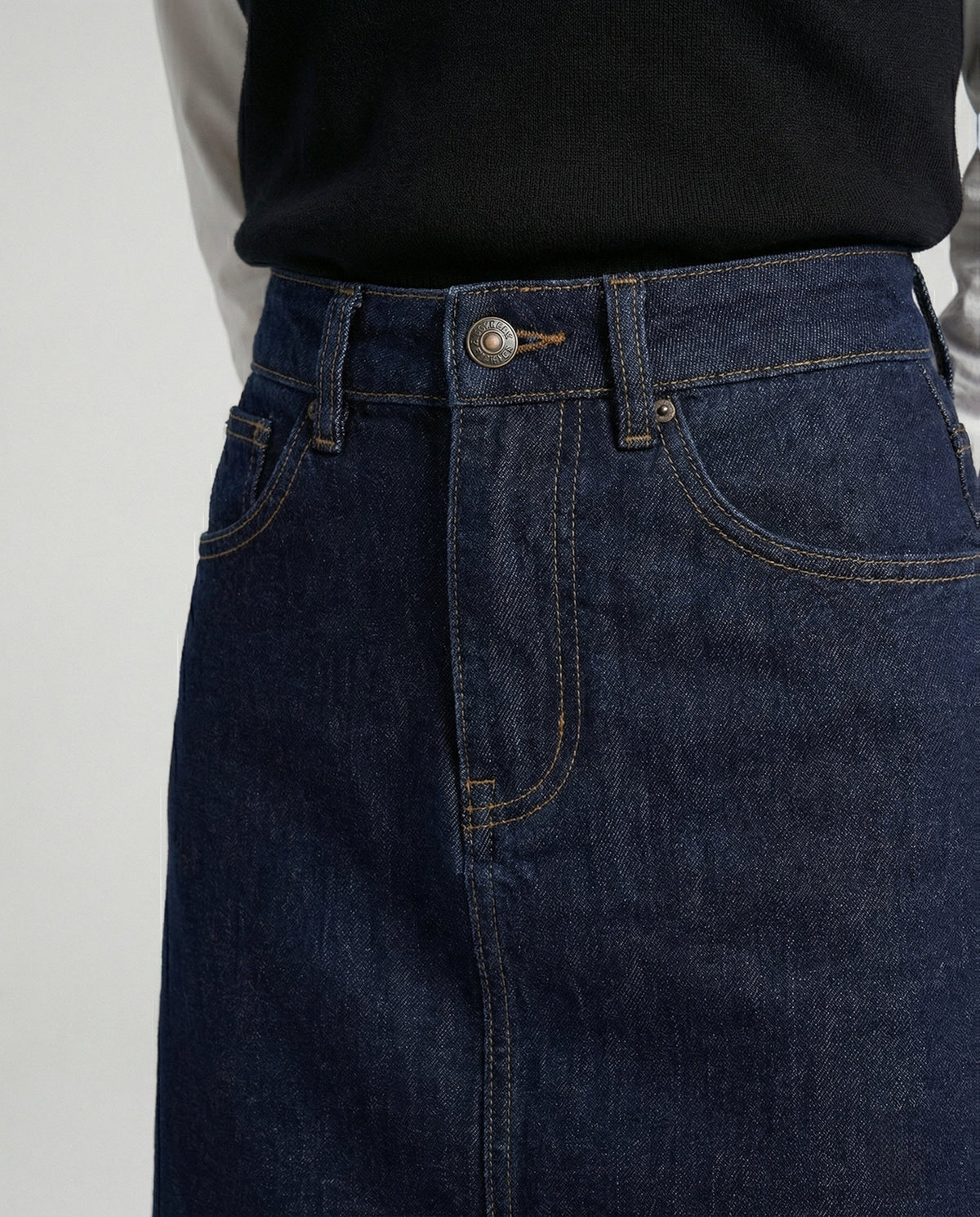 Women's Maxi Denim Skirt with Side Slit for Everyday