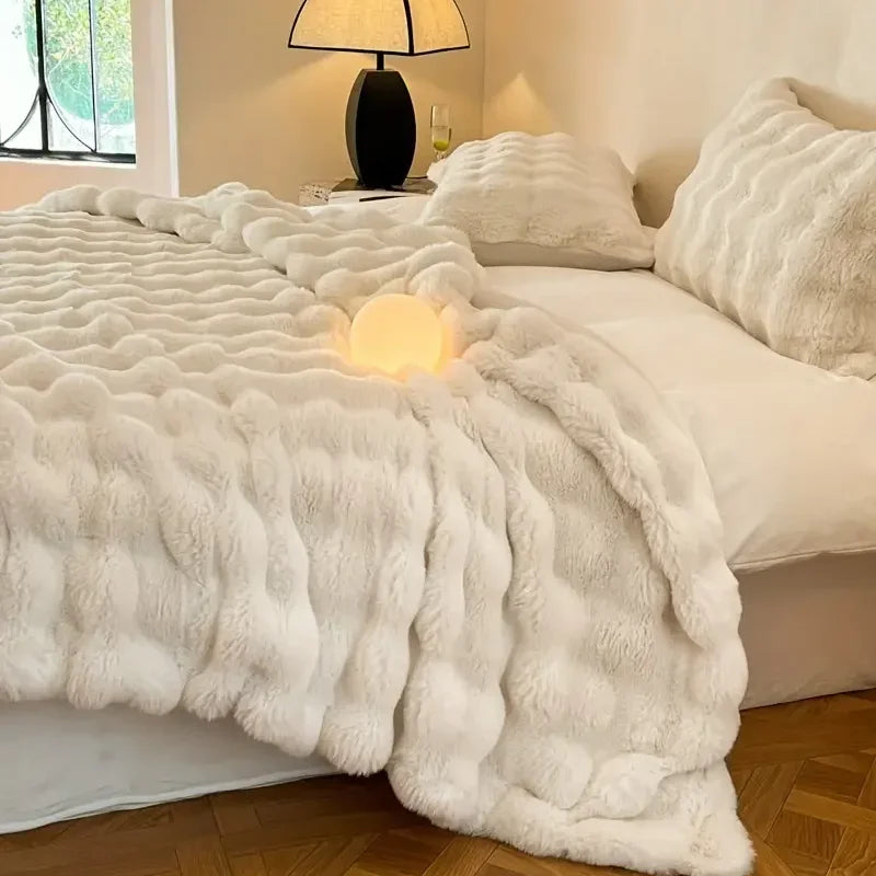 Reversible Blanket with Chic Texture for Contemporary Decor