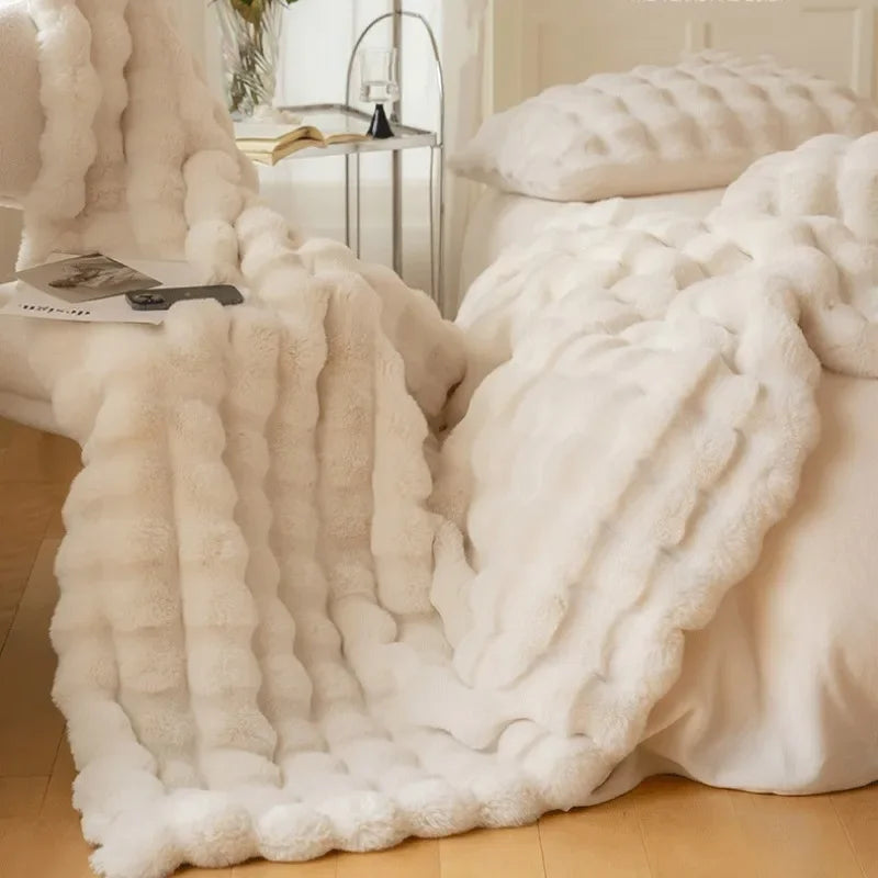 Reversible Blanket with Chic Texture for Contemporary Decor