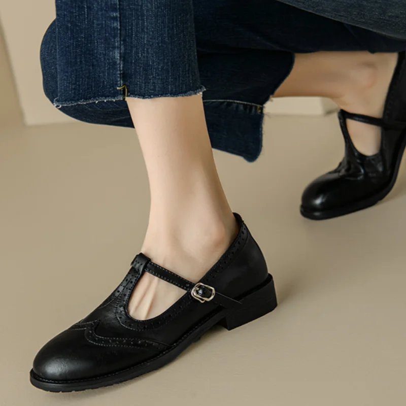 Women's T-Strap Mary Jane Shoes with Low Block Heel and Buckle