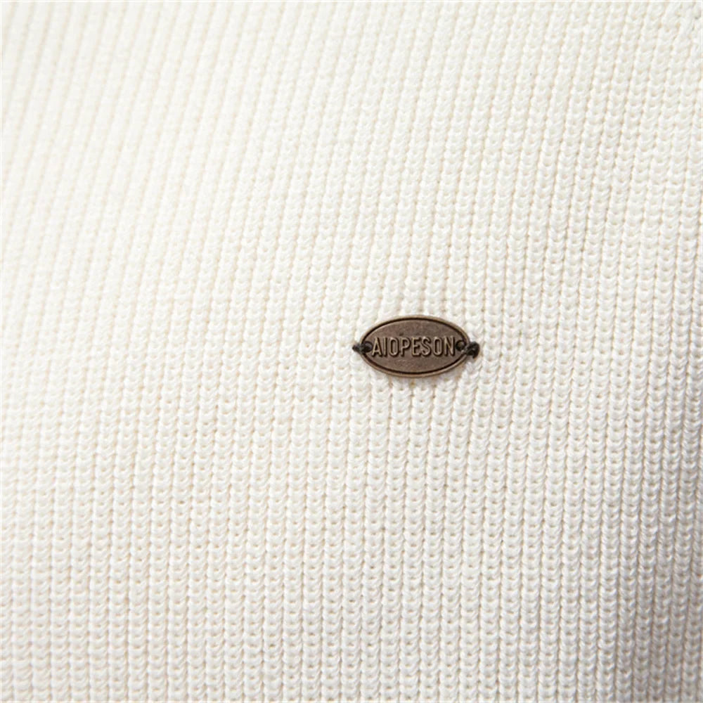 ZIPPERED PULLOVER FOR MEN