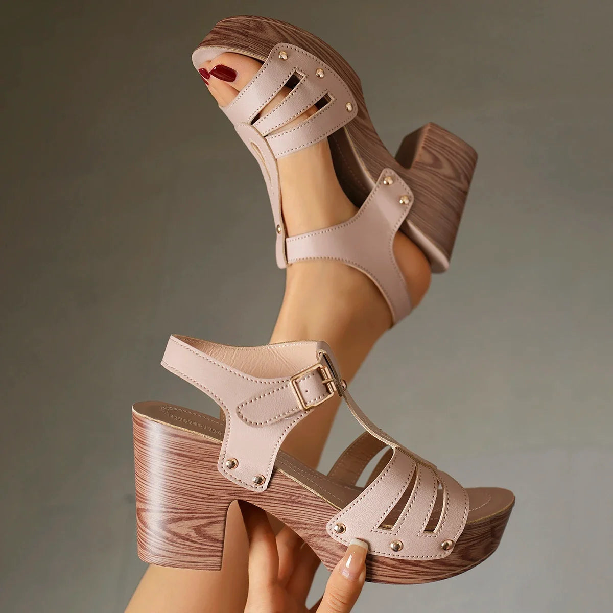 Leona Sandals