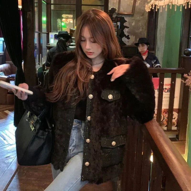 Women's Cropped Faux Fur Coat – Plush Collar Winter Jacket