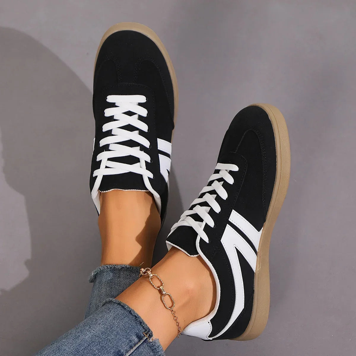 Raima Sneakers