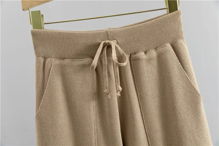 Women's Ribbed Knit Two-Piece Set with Backless Top