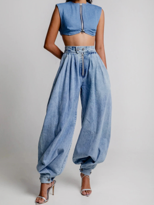 Women's High Waist Balloon Jeans with Pleated Front and Button Cuffs