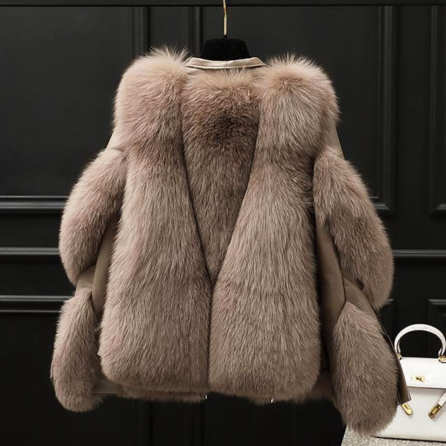 Women's Oversized Leather Jacket with Fur Collar and Zip Front