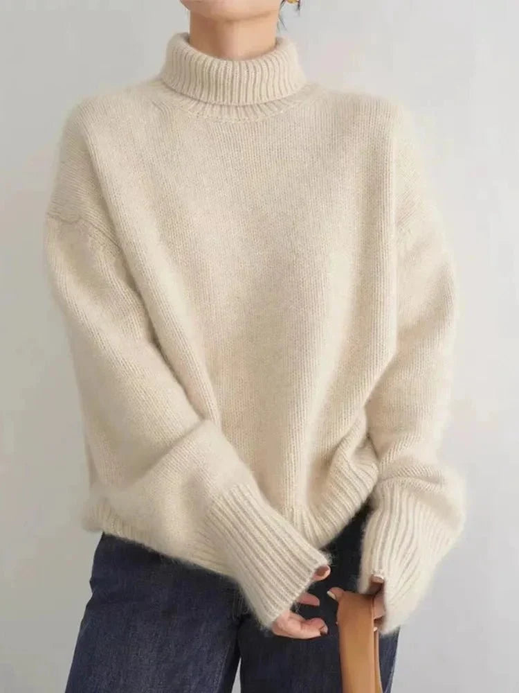 Snuggle | Casual Turtleneck Sweater