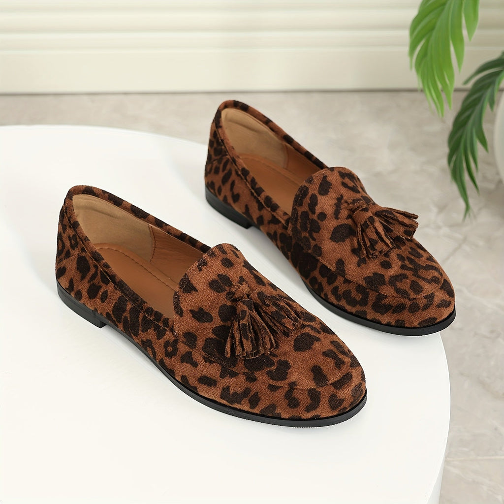Women's Casual Loafers with Tassel Detail and Round Toe