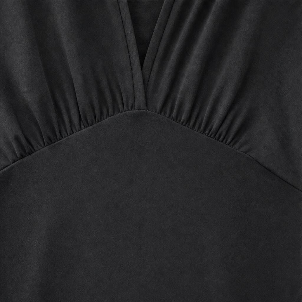 Mesh Muse – V-Neck Slim-Fit Mesh Top