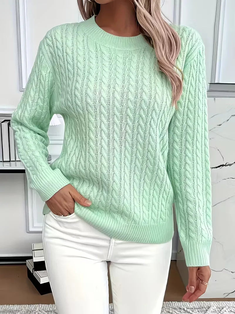 Women's crew neck cable knit sweater
