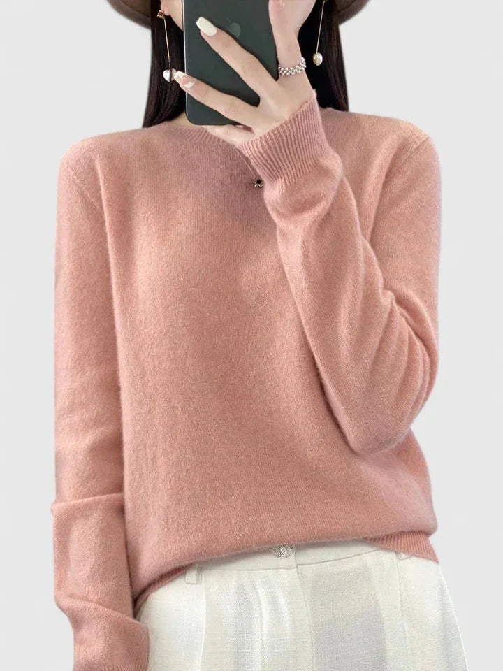 Women's comfortable crew neck knit sweater