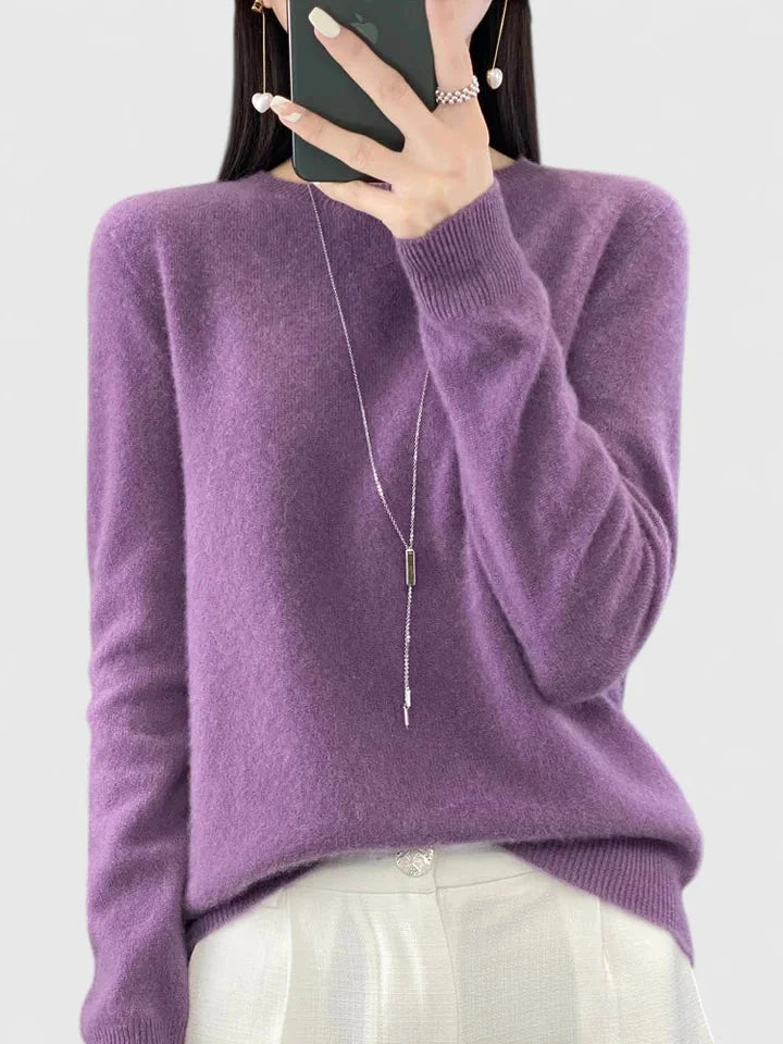 Women's comfortable crew neck knit sweater