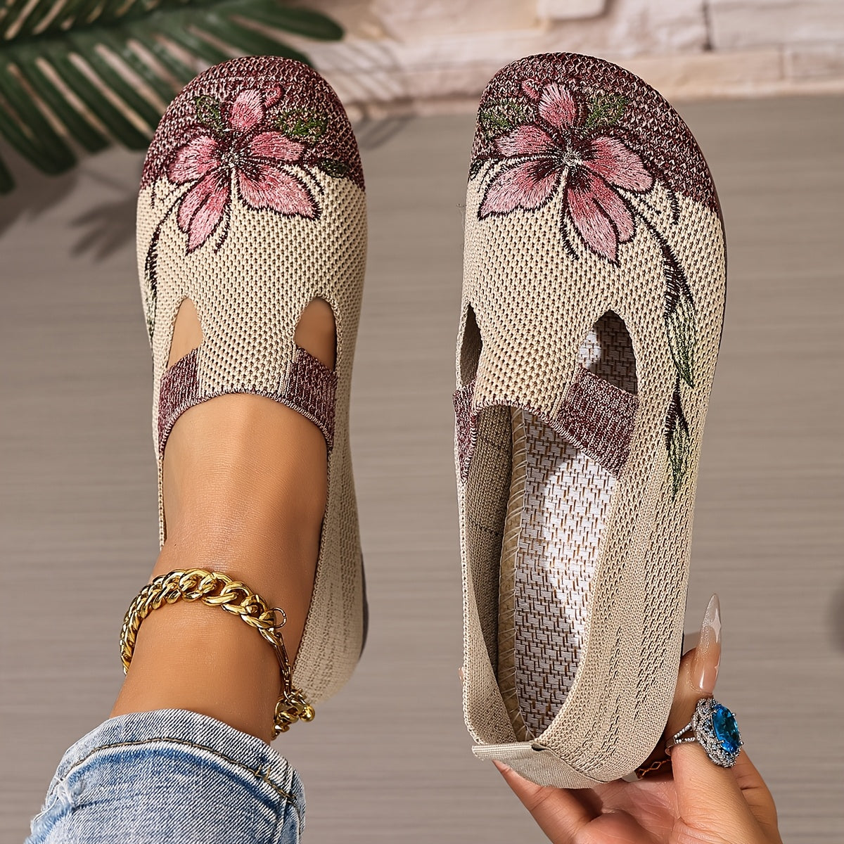 Women's Floral Embroidered Slip-On Flats Breathable