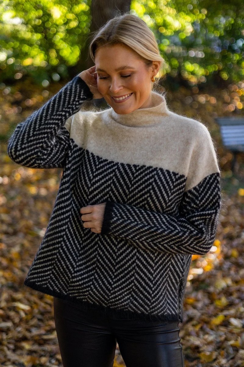 Women's Turtleneck Sweater Oversized Chevron Pattern