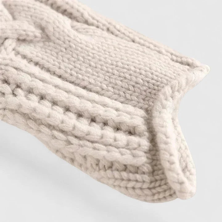 Women's elegant roll neck cable knit sweater