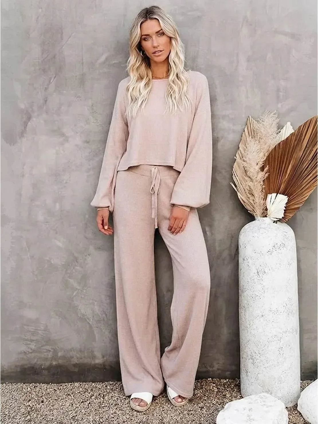 Women's Cropped Sweatshirt and Wide-Leg Pants Lounge Set