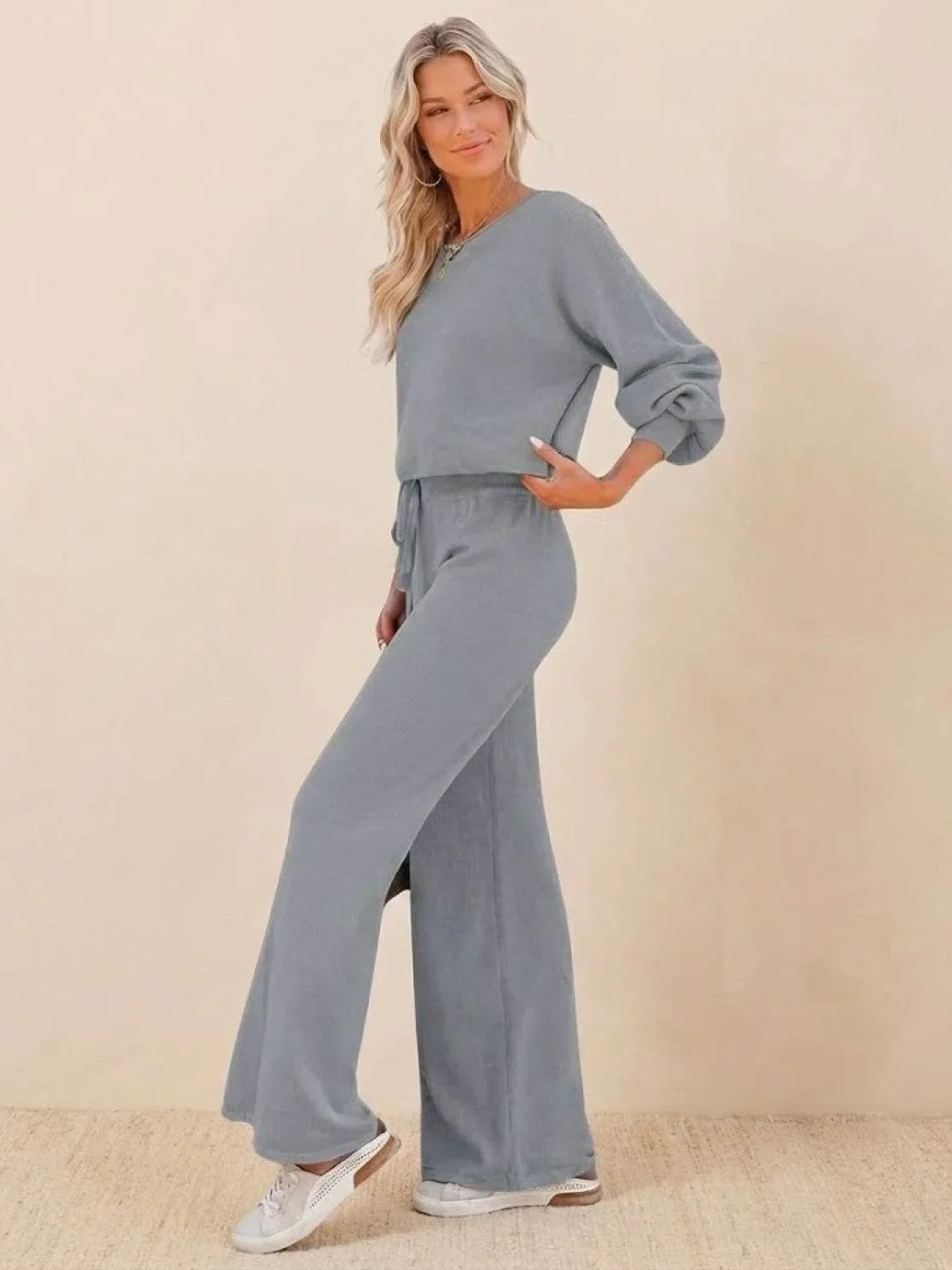 Women's Cropped Sweatshirt and Wide-Leg Pants Lounge Set